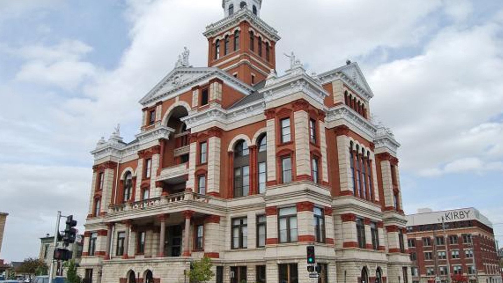 Dubuque County Courthouse